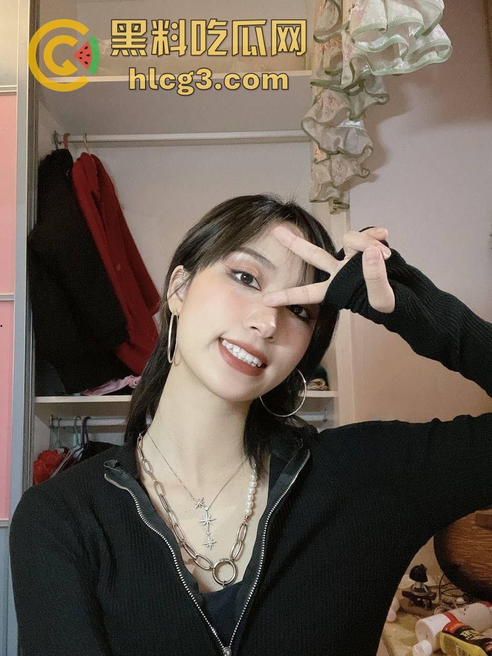 成都高颜值老师胡可煊全裸调教视频泄露，变身听话母狗！-2