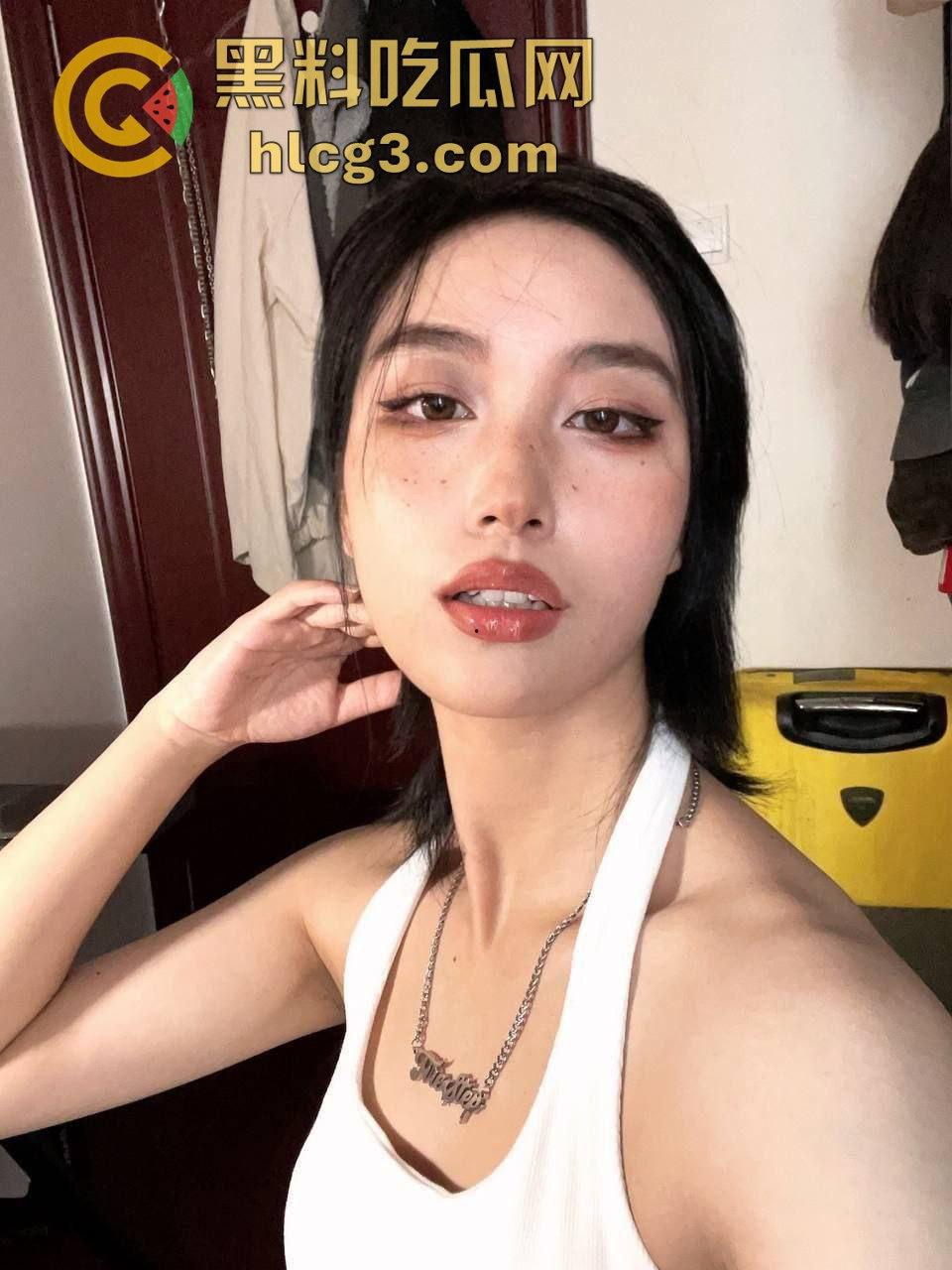 成都高颜值老师胡可煊全裸调教视频泄露，变身听话母狗！-4