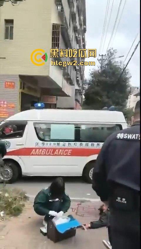 湖南江华职中生与二中生为争女友当街一剑封喉！感情纠葛演成命案，抢救无效死亡-6