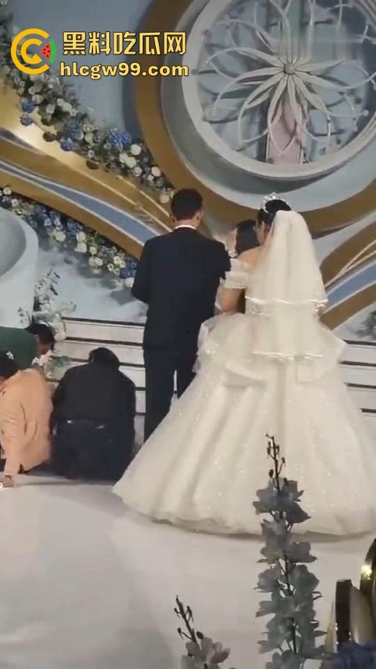 闺蜜比自己胖都嫁出去了，还要当伴娘送戒指，急火攻心气到晕倒，塑料姐妹情太真实了！-9