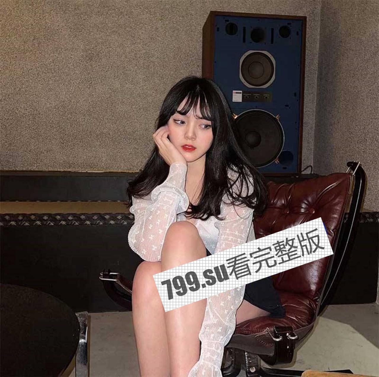 前女友系列  超漂亮的翘臀小网红 男友报复性爱视频惨遭泄漏-1